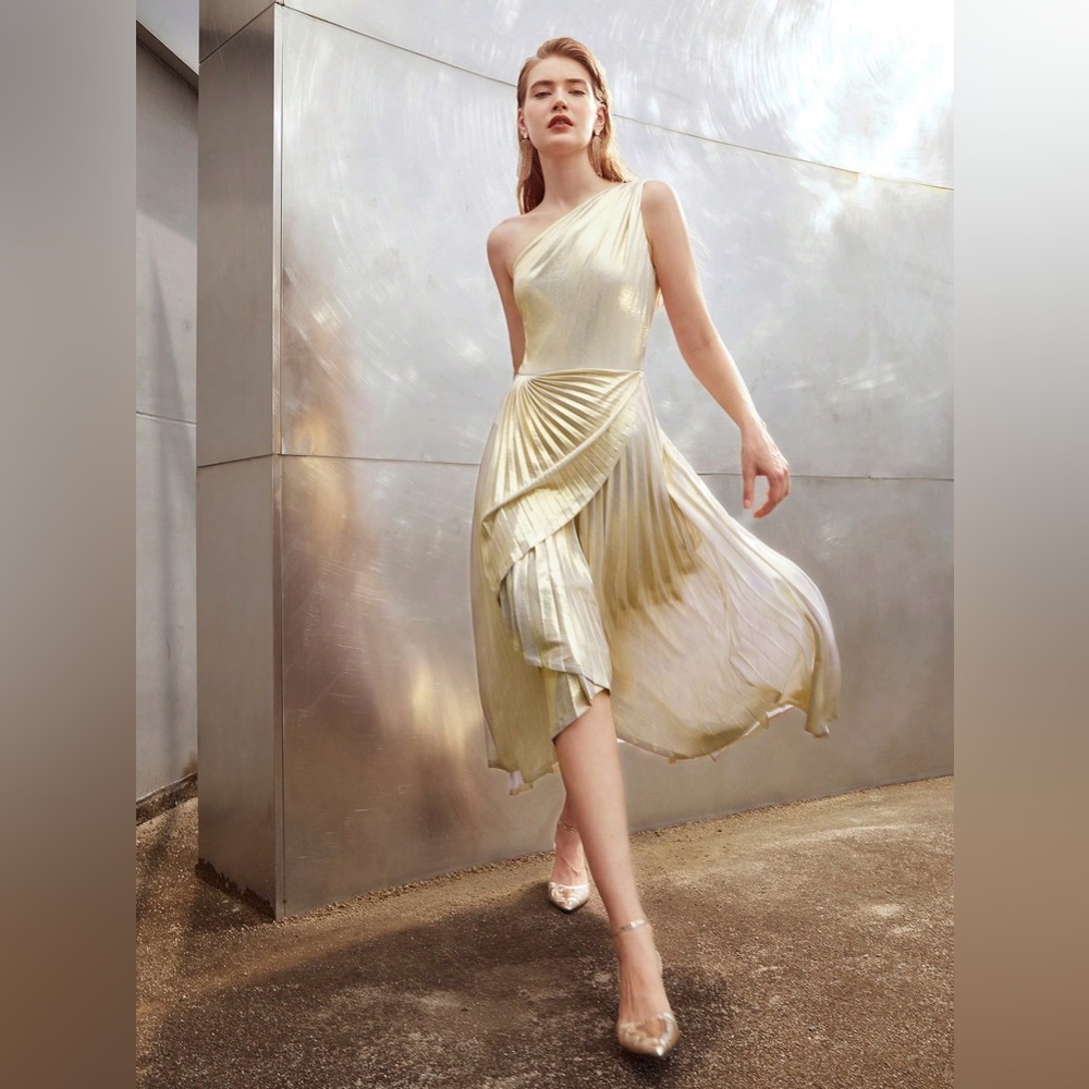 One Shoulder Metallic Pleated Dress MOTF